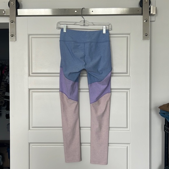 Outdoor Voices 7/8 Spring Leggings - Picture 2 of 3